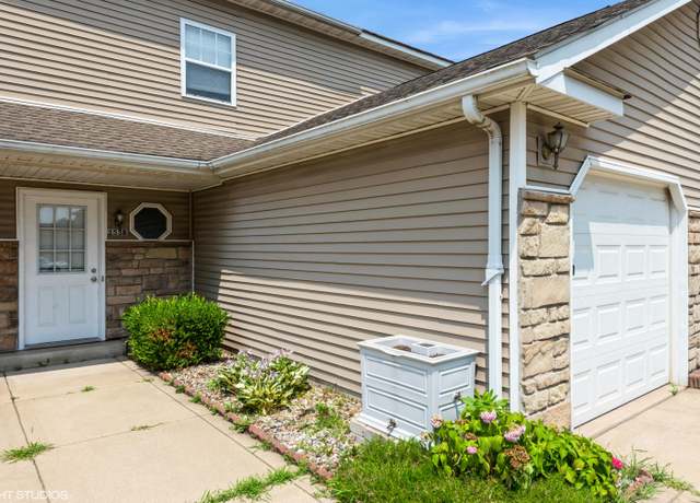 Property at 353 S Boo Rd Unit B, Burns Harbor, IN 46304, 3 beds, 1.5 baths