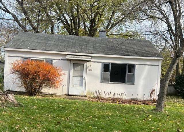 Property at 526 Davidson St, Michigan City, IN 46360, 2 beds, 1 bath