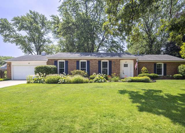 Property at 57 W Glendale Blvd, Valparaiso, IN 46383, 3 beds, 2.5 baths