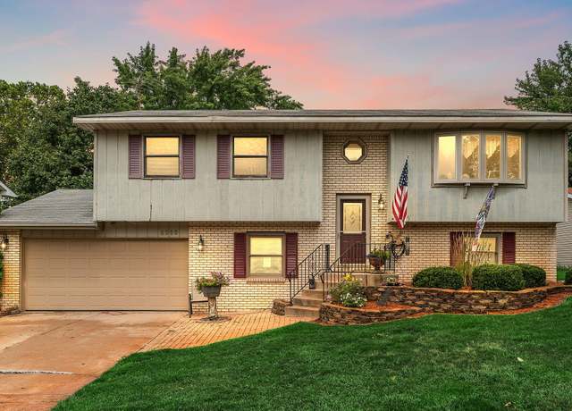 Property at 6960 W 86th Pl, Crown Point, IN 46307, 4 beds, 2 baths
