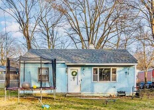 Property at 522 Highland Ave, Michigan City, IN 46360, 2 beds, 1 bath
