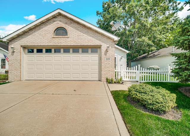Property at 335 Brown Ct, Chesterton, IN 46304, 3 beds, 2 baths