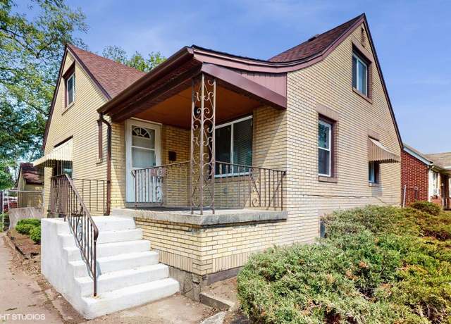 Property at 902 W 36th Ave, Gary, IN 46408, 4 beds, 1.5 baths