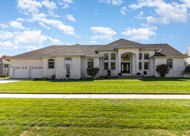 Property at 1553 Blue Heron Dr, Valparaiso, IN 46385, 5 beds, 4 baths