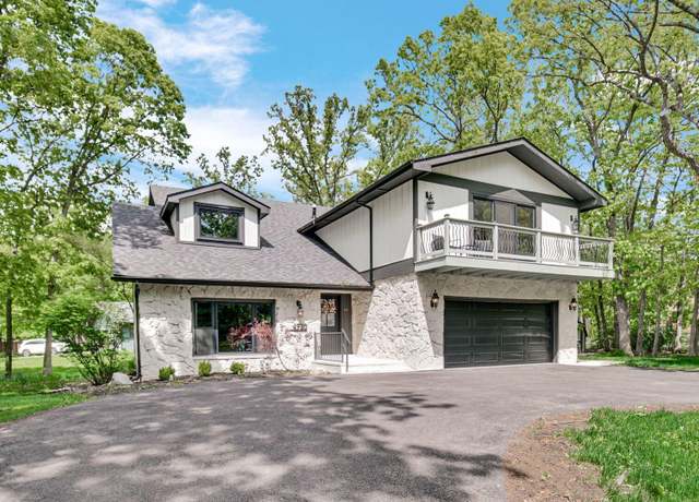 Property at 4930 W 84th Ter, Crown Point, IN 46307, 5 beds, 4 baths