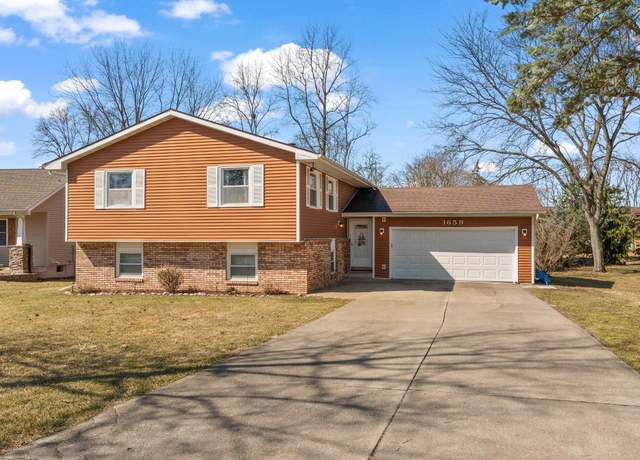 Property at 1659 Sunnyslope Dr, Crown Point, IN 46307, 4 beds, 2 baths