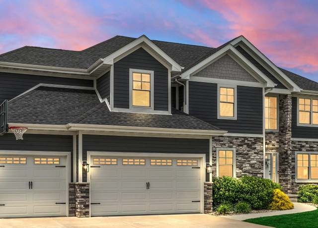 Property at 926 Sylvia Ln, Crown Point, IN 46307, 5 beds, 3.5 baths