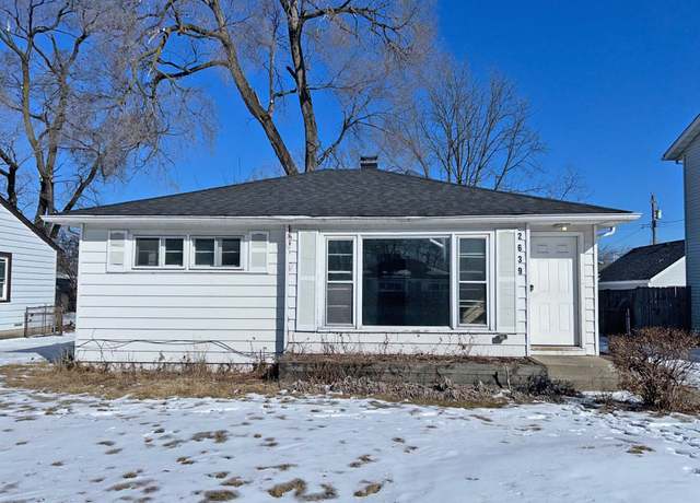 Property at 2639 Glenwood St, Highland, IN 46322, 3 beds, 1 bath