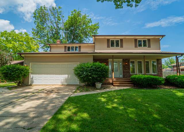 Property at 308 Maid Marion Dr S, Schererville, IN 46375, 4 beds, 2.5 baths