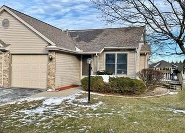 Property at 1907 Creekside Ct, Valparaiso, IN 46383, 2 beds, 2 baths