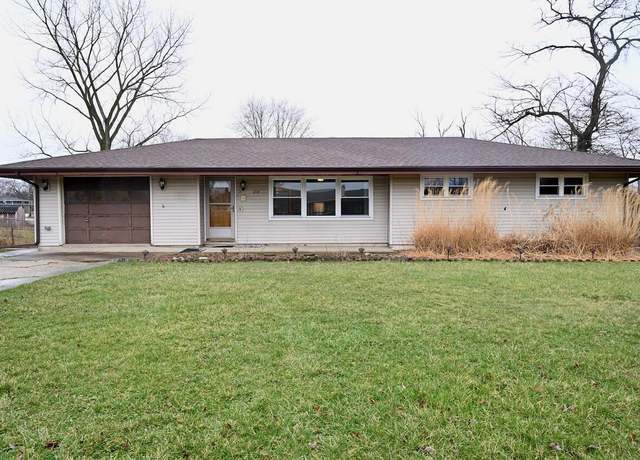Property at 818 Yorktown St, Valparaiso, IN 46385, 3 beds, 2 baths