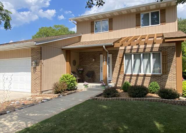Property at 1588 Sunnyslope Dr, Crown Point, IN 46307, 4 beds, 2.5 baths