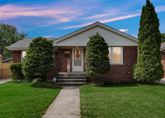 Property at 1036 Mulberry St, Hammond, IN 46324, 3 beds, 1.5 baths