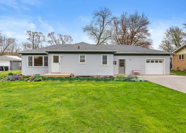 Property at 7317 Clay St, Merrillville, IN 46410, 3 beds, 1 bath