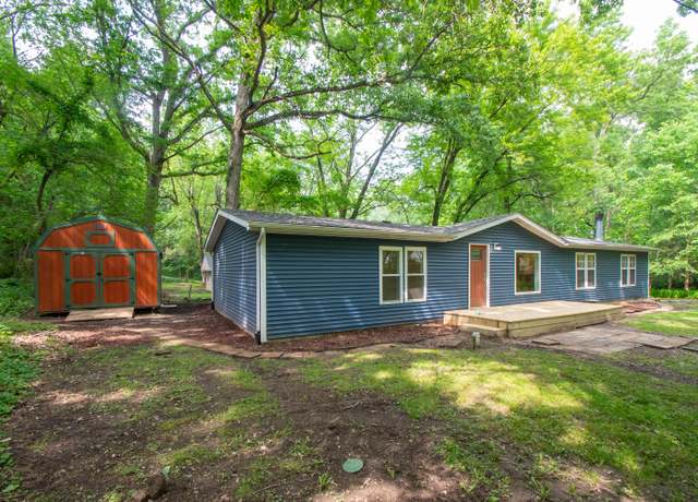 Property at 4605 Bear Ln, Valparaiso, IN 46383, 3 beds, 2 baths