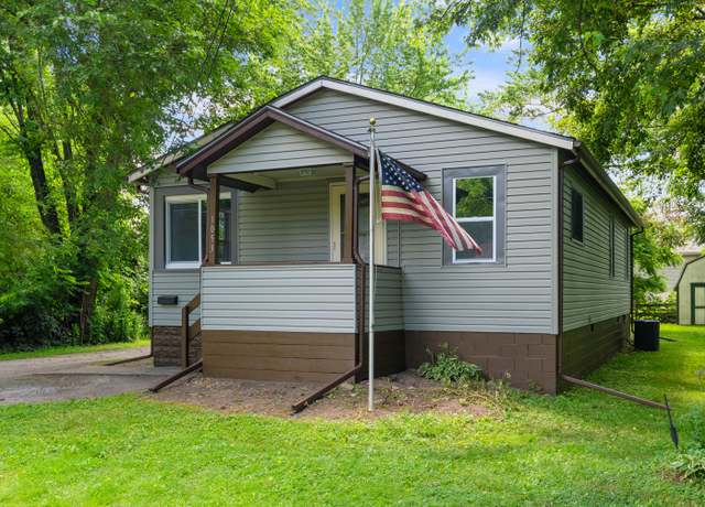 Property at 1053 Farrell St, Valparaiso, IN 46385, 3 beds, 1 bath