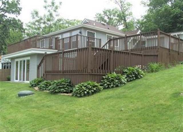 Property at 613 S Lakeview Dr, Lowell, IN 46356, 3 beds, 3 baths