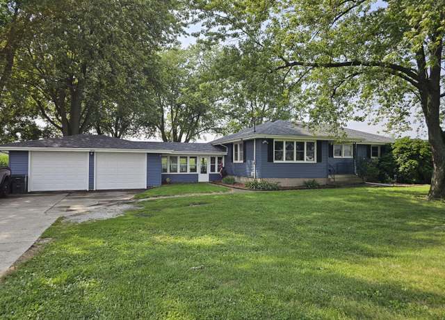 Property at 6490 County Line Rd, Hobart, IN 46342, 3 beds, 1 bath