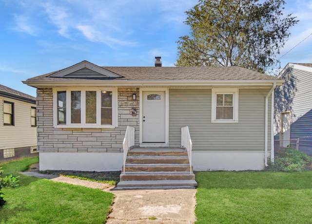Property at 550 King St, Gary, IN 46406, 3 beds, 2 baths