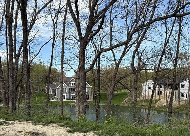 Property at 702 W Bay Ct, Crown Point, IN 46307