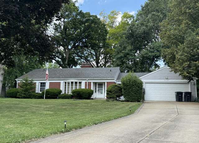 Property at 2114 W 3rd Pl, Hobart, IN 46342, 2 beds, 1.5 baths