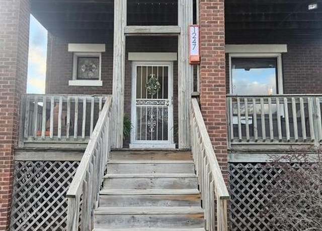Property at 1247 Lakeview Ave, Whiting, IN 46394, 6 beds, 4 baths