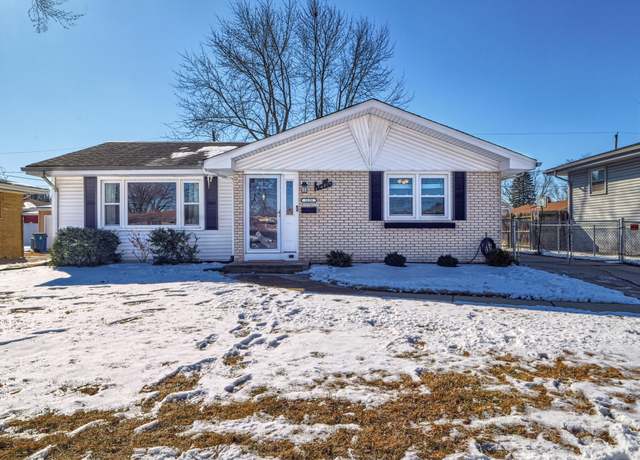 Property at 3120 100th St, Highland, IN 46322, 3 beds, 2 baths