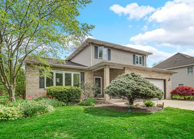 Property at 1513 Commodore Ln, Chesterton, IN 46304, 3 beds, 2.5 baths