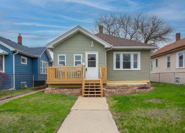 Property at 6420 Garfield Ave, Hammond, IN 46324, 3 beds, 1 bath