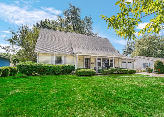 Property at 157 Appletree Ln, Valparaiso, IN 46383, 4 beds, 2 baths