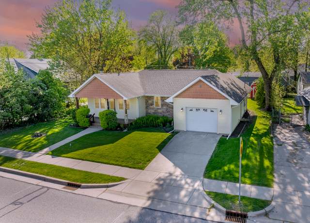 Property at 1205 Valparaiso St, Valparaiso, IN 46383, 2 beds, 2 baths