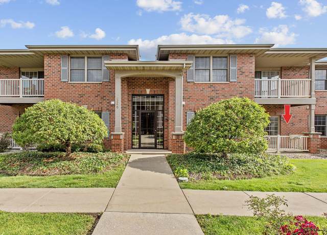 Property at 526 Cambridge Ct Unit 1b, Munster, IN 46321, 2 beds, 2 baths
