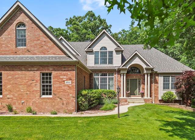 Property at 8944 N Lilac St, Demotte, IN 46310, 5 beds, 3.5 baths
