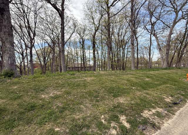 Property at 727 Druim Trl, Crown Point, IN 46307