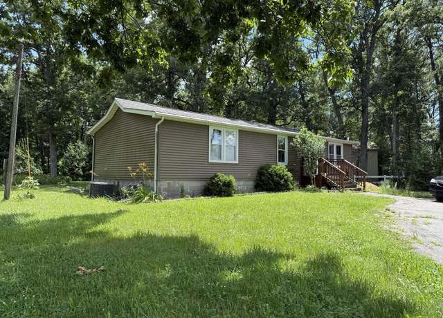 Property at 967 S 150 W, Kouts, IN 46347, 3 beds, 2 baths
