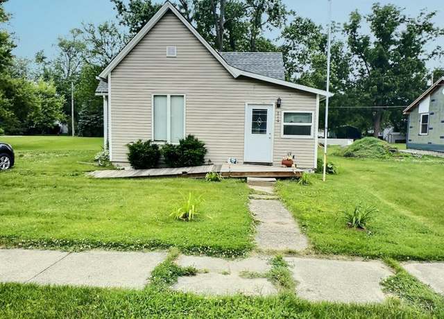 Property at 310 W State St, Morocco, IN 47963, 2 beds, 1 bath