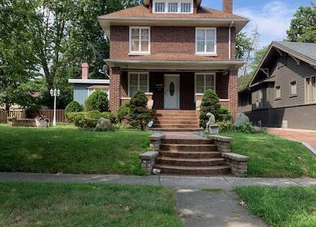 Property at 6230 Moraine Ave, Hammond, IN 46324, 3 beds, 1.5 baths