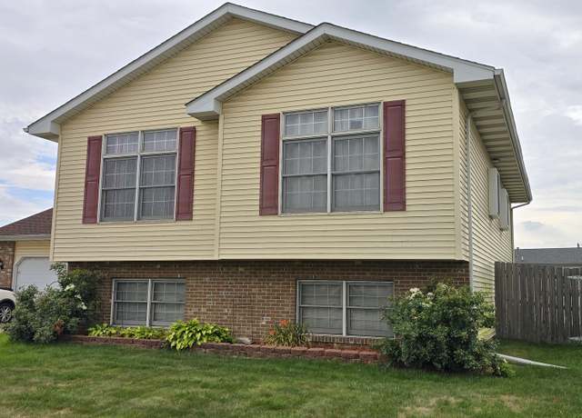 Property at 3010 Angelina St, Portage, IN 46368, 3 beds, 2 baths