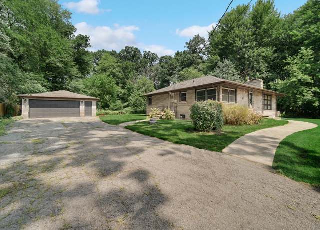Property at 2375 Indian Boundary Rd, Chesterton, IN 46304, 2 beds, 2 baths