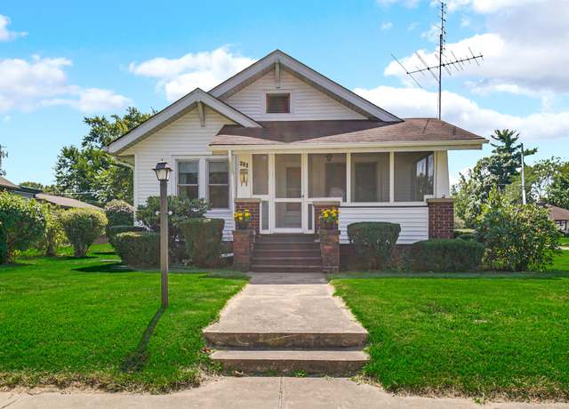 Property at 420 Bowser Ave, Chesterton, IN 46304, 3 beds, 2 baths
