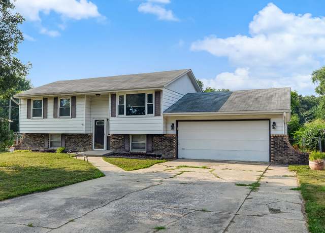 Property at 2910 Crowsnest Dr, Hobart, IN 46342, 4 beds, 2 baths