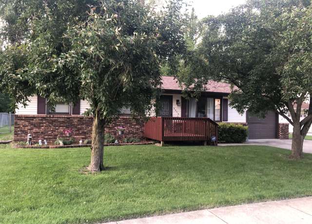 Property at 6676 Lakewood Ave, Portage, IN 46368, 3 beds, 1.5 baths