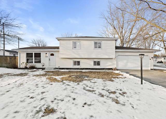 Property at 3500 W 76th Ln, Merrillville, IN 46410, 4 beds, 2 baths