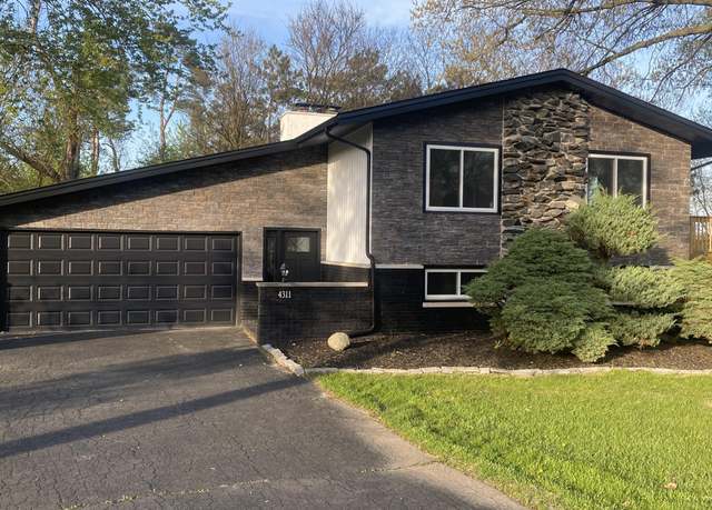 Property at 4311 Hogan Ct, Crown Point, IN 46307, 4 beds, 2 baths