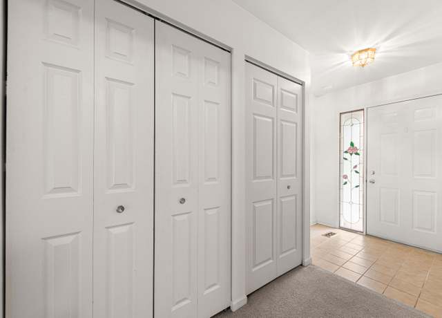 Property at 11335 Kelly Dr, St. John, IN 46373, 2 beds, 2 baths