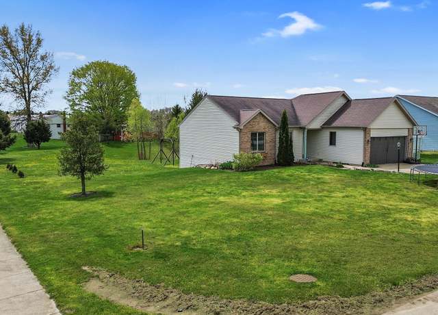 Property at 612 E Dunn Rd, New Carlisle, IN 46552, 3 beds, 2 baths