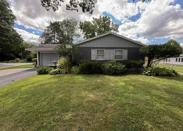 Property at 4 South St, Valparaiso, IN 46383, 3 beds, 1.5 baths