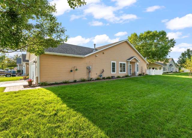 Property at 1872 E 105th Ave, Crown Point, IN 46307, 3 beds, 2 baths