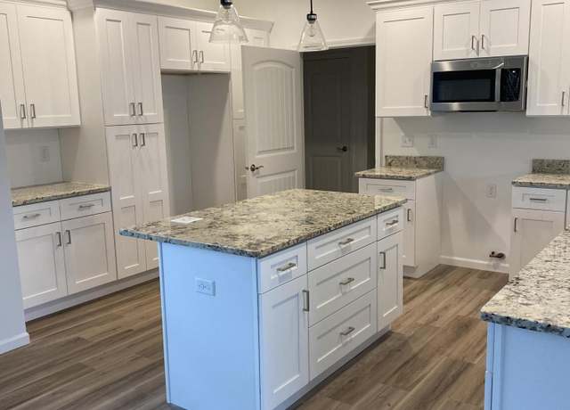 Property at 5808 Bleacher Ave, Portage, IN 46368, 3 beds, 2 baths