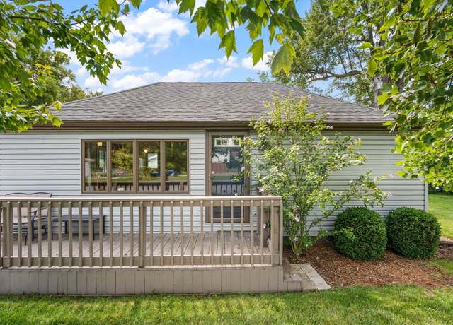 Property at 23901 Euclid St, Schneider, IN 46376, 2 beds, 1 bath